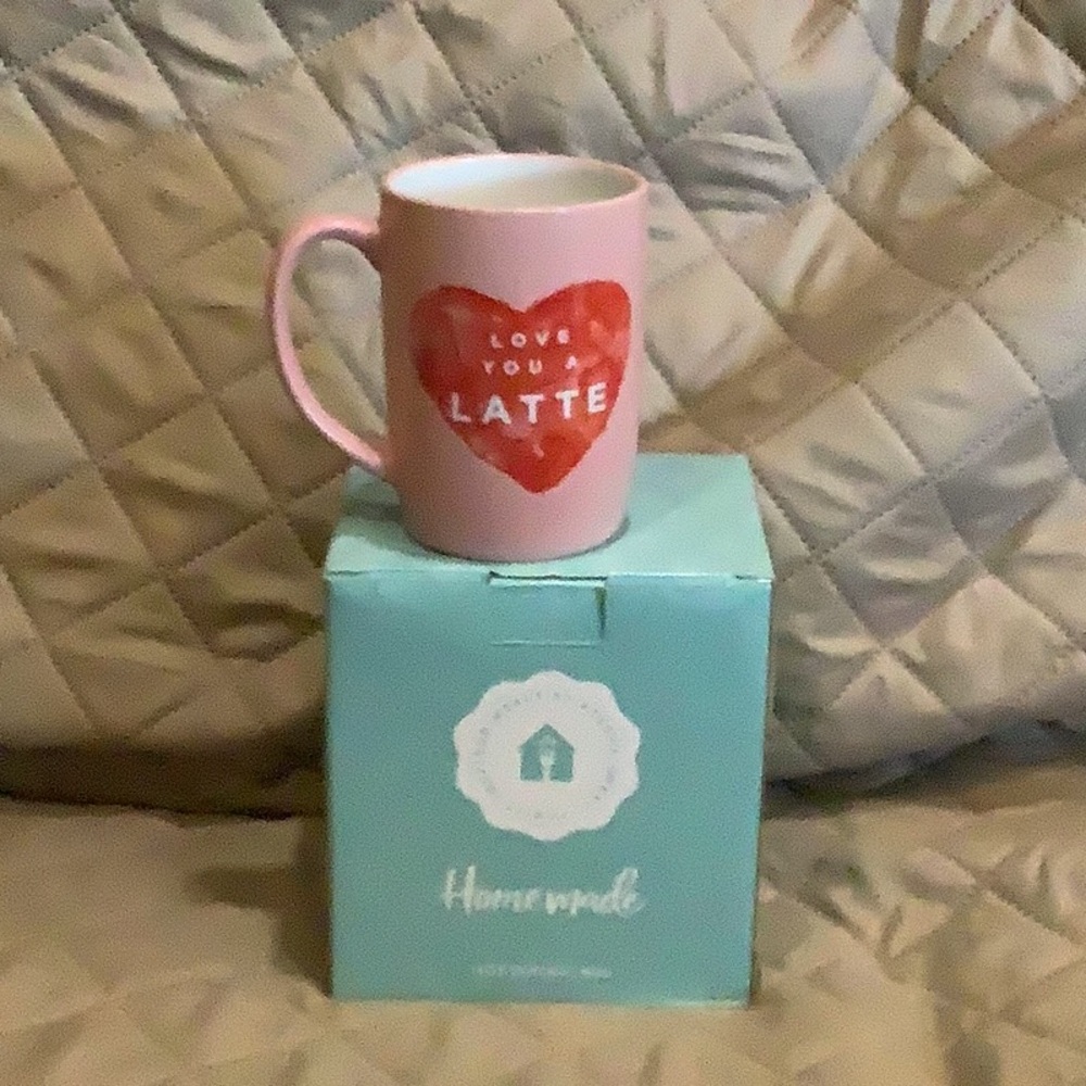 Pink 'Love You a Latte' Mug